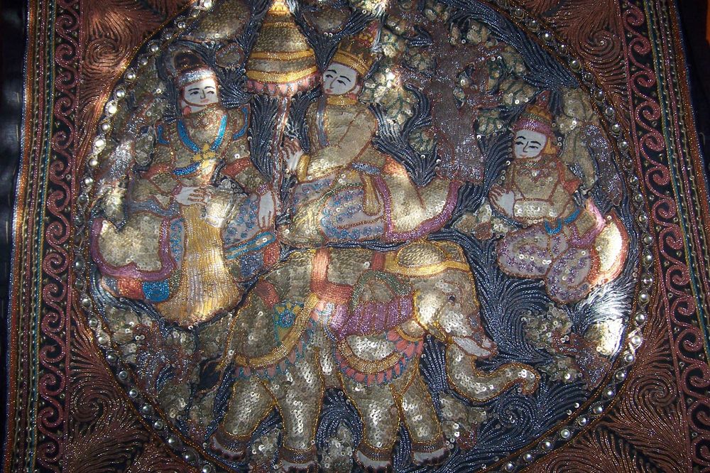 Tapeçaria Bordada à Mão  Kalaga Myanmar