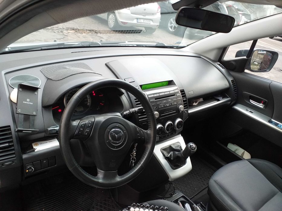 sprzedam samochodzik Mazda5