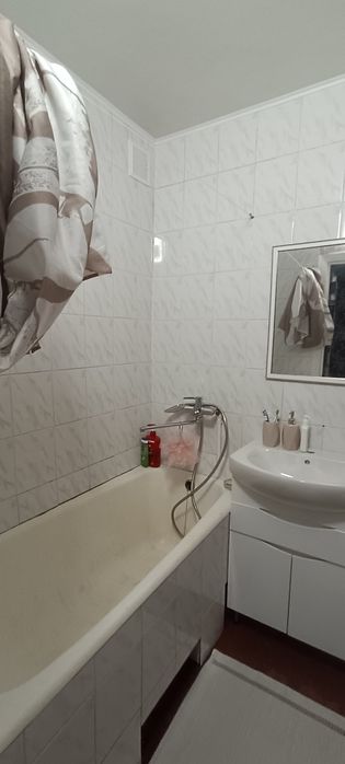 Продаж 1кім.квартири 37м з ремонтом, меблями.