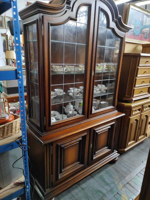 Stylowy solidny  kredens