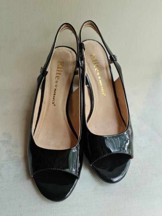 Туфлі лаковані босоножки Elite