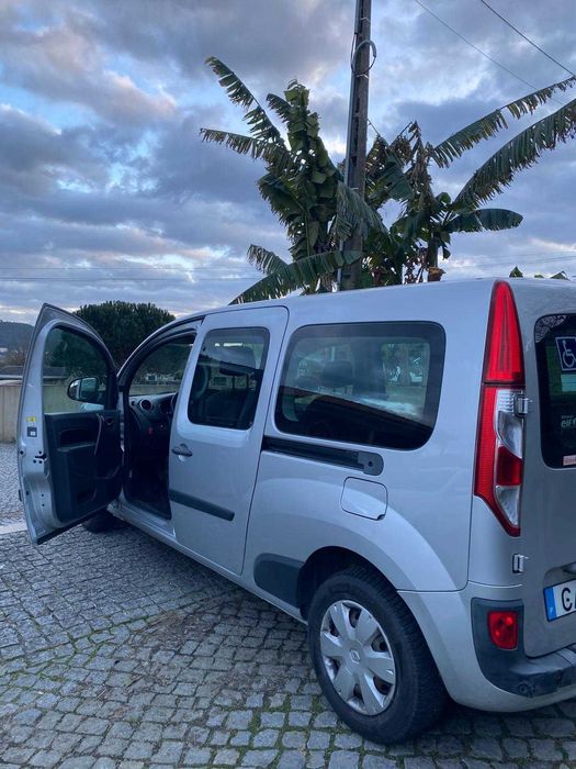 Renault Grand Kangoo 1.5 dci 90 ch (TPMR)
