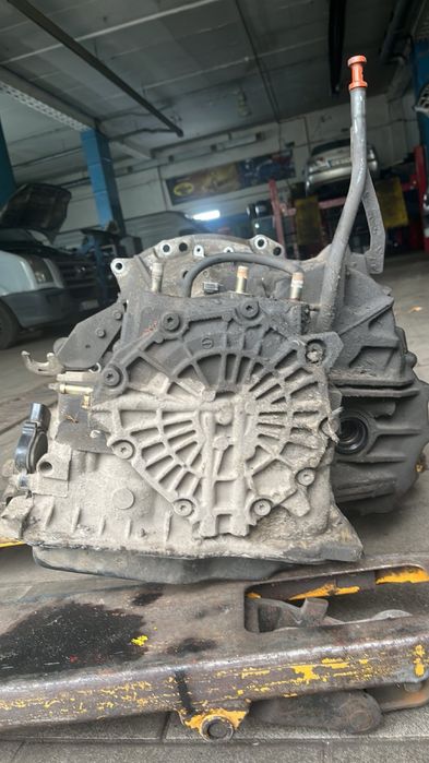 Продам АКПП Мазда 6 gg 2002 года, требует ремонта