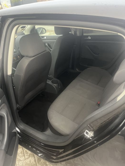 VW Golf 5 свіжопригнаний з Німеччини. 1.6 МРІ, розмитнений.