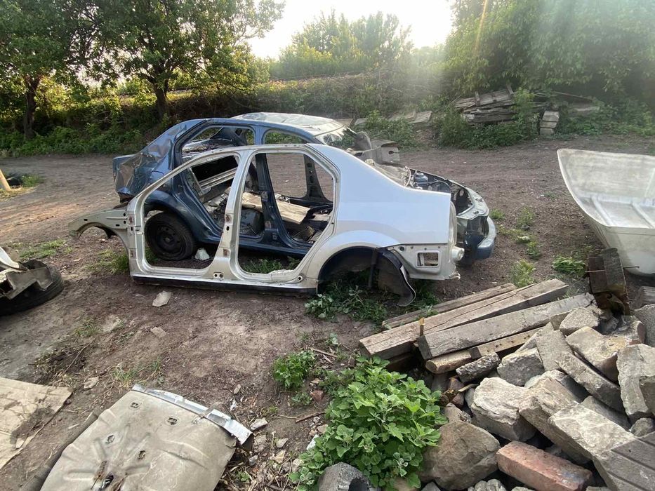 Четверть Dacia logan рэно логан