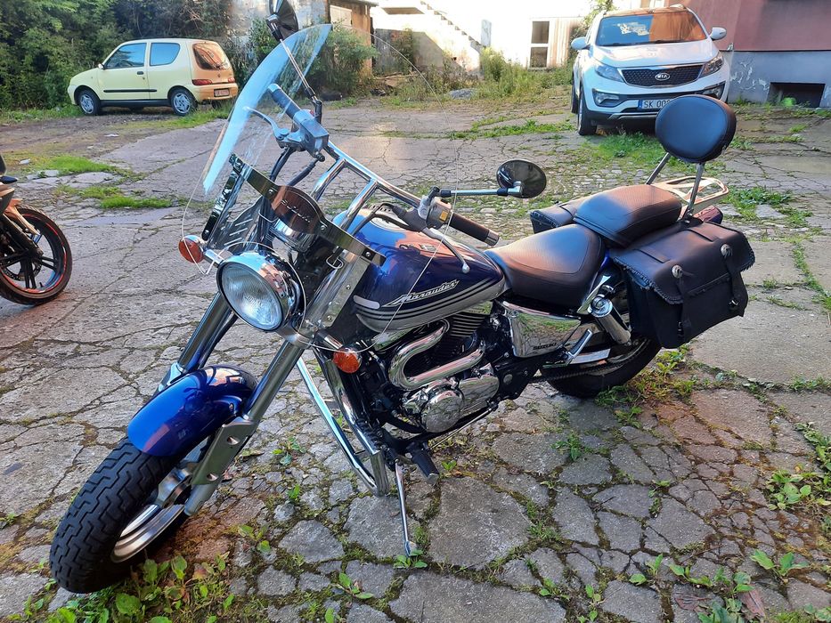 Suzuki marauder vz800 2003 jak nowy 32150 km.