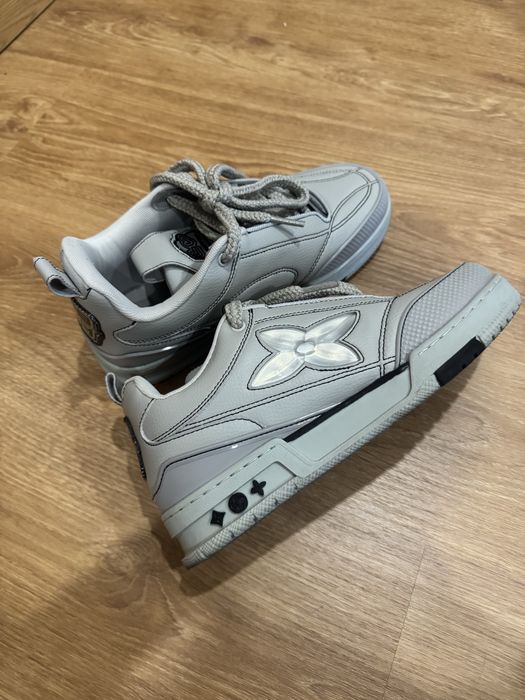 Sapatilhas da marca Louis Vuitton modelo LV Skate