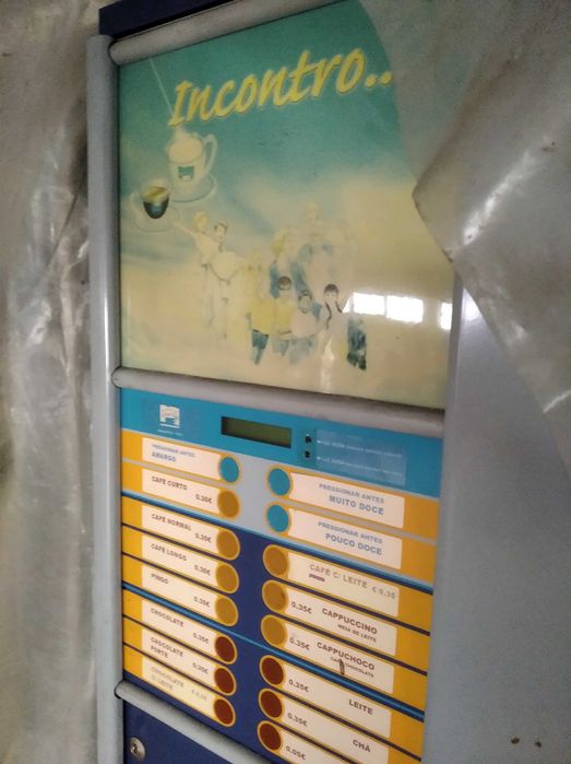 Máquinas vending  Incontro  Noidue Faspuntino Alice Club e moedeiros