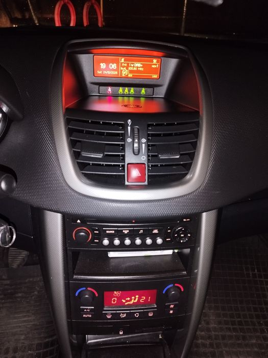Peugeot 207 1,4 Benzyna