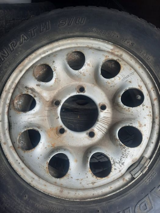 Продам диски на ниву уваз