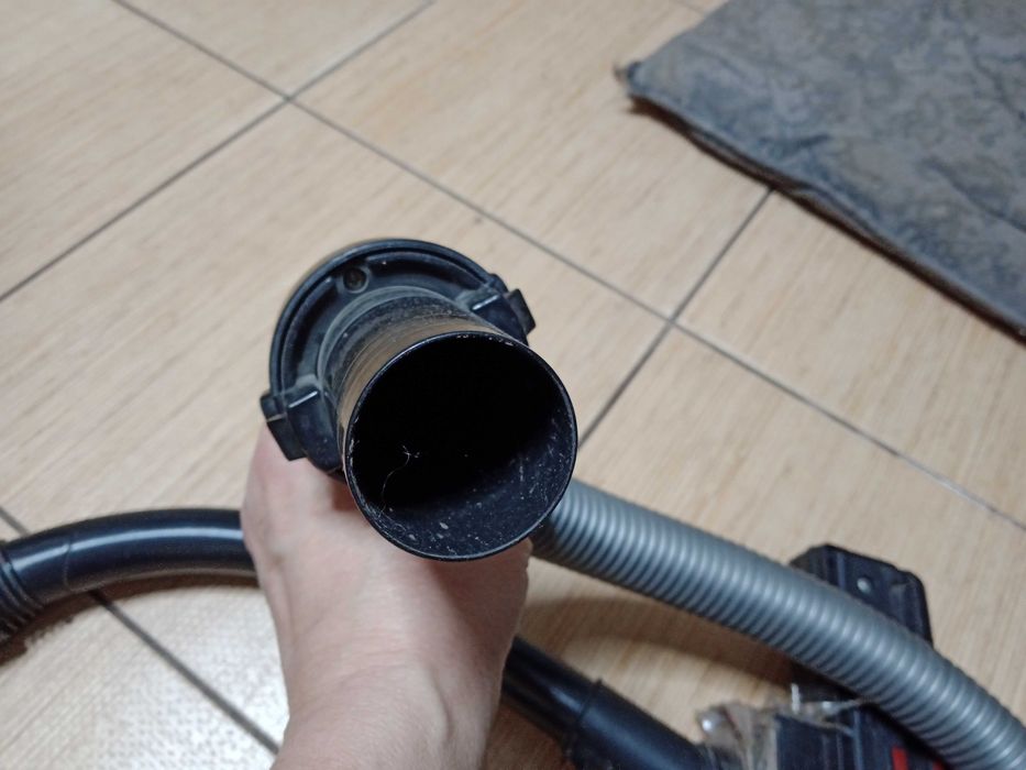 запчасть для пылесоса Liberton - шланг