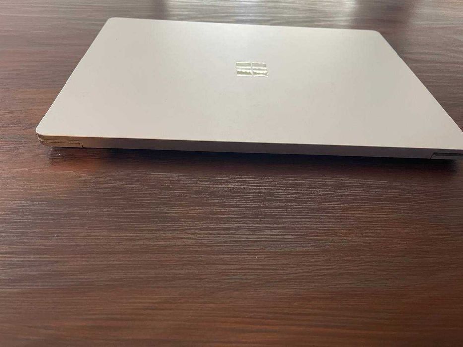Surface Laptop 3 13.5" i5 | 8GB | SSD 1TB (upgrade) — Excelente Estado