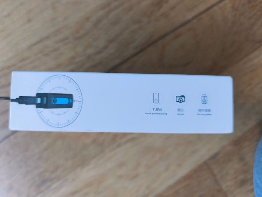 Microfone sem fios - novo - dentro da caixa