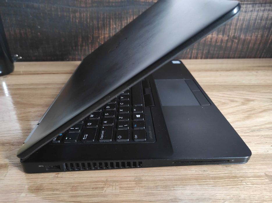 Laptop Dell Latitude e5470 i5-6200, SDD 256 GB, 8GB RAM
