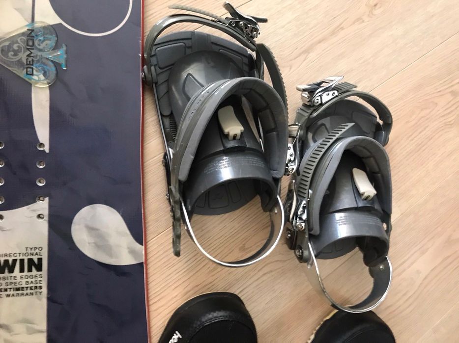 Сноуборд Yes Typo 162см, шолом, крепи Ride LS, snowboard, bindings