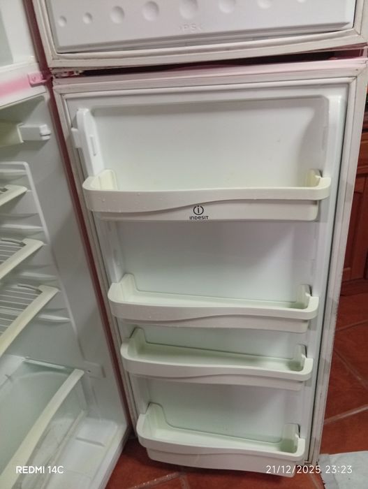 Frigorífico indesit