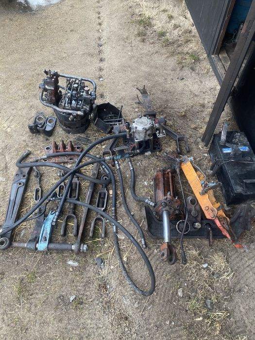 Фіксатор Навіски МТЗ-80/82. Розподільник/Трубки МТЗ.