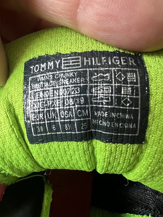 Sportowe buty Tommy Hilfiger, sneakersy, rozm. 39