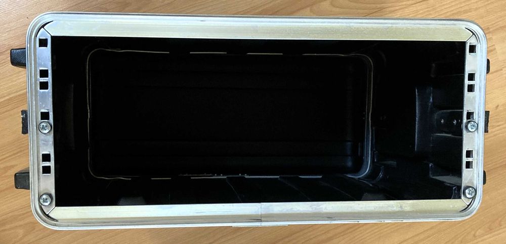 Rack case (flight case) UNICASE 4U