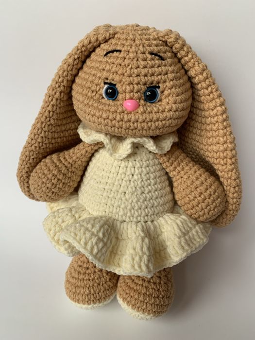 Зайка / вязаная игрушка