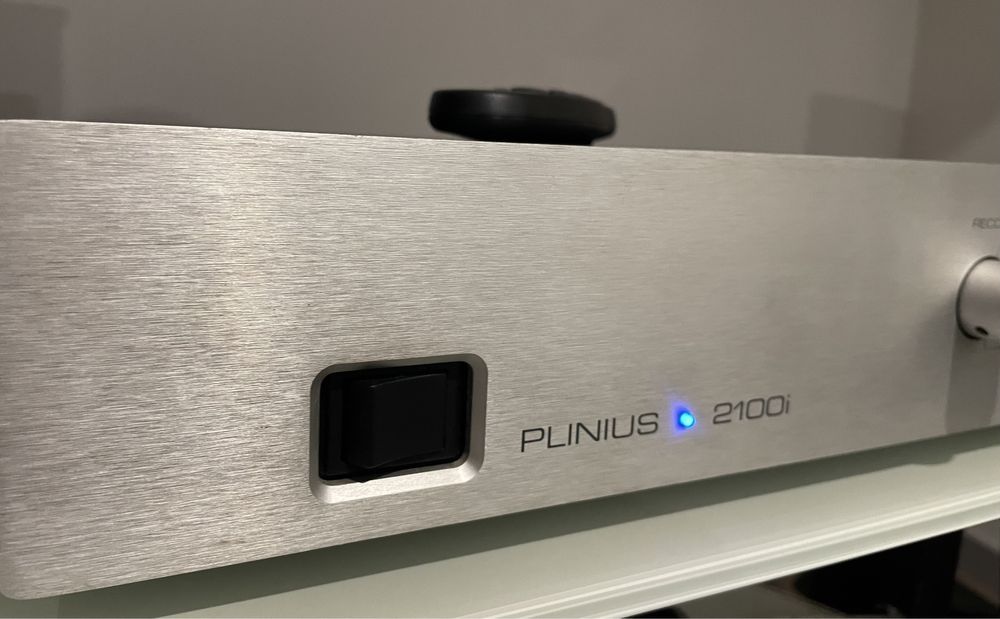 Amplificadores ,PLINIUS 2100-i ,CLASSÉ Cap80,