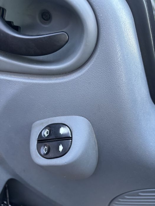 Ford Transit 2,2 diesel 2011