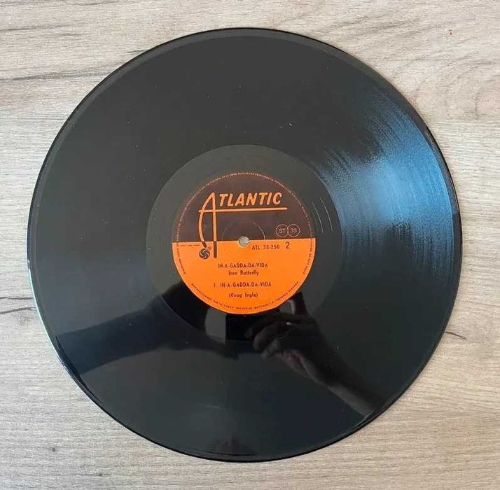 Iron Butterfly – In-A-Gadda-Da-Vida LP winyl Peru Atlantic SD 33-250