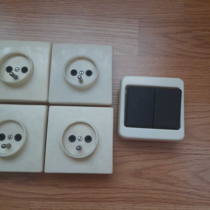 Розетка /розетки/включатель