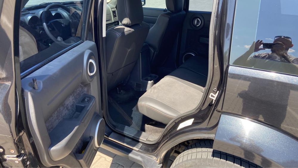 Продам Dodge Nitro