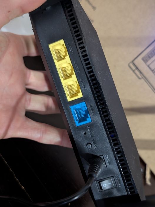 Роутер Asus AX52