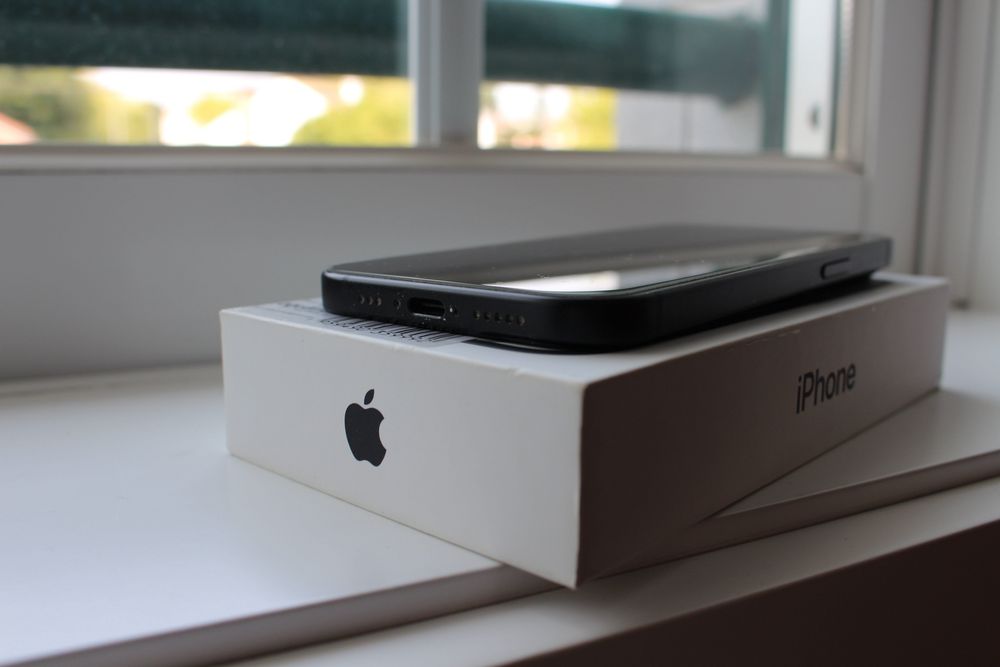 iPhone 15 128 GB Preto - Caixa original