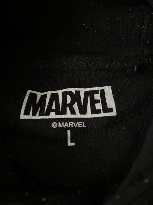 Młodzieżowe bluzy oraz spodnie