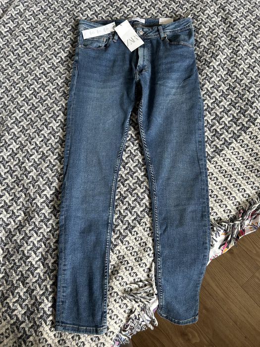 Zara skinny fit 44 нові