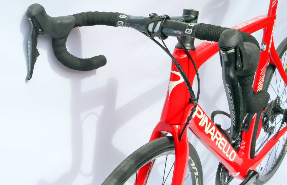 Włoska szosa PINARELLO GAN Disc ultegra Di2 roz. 56