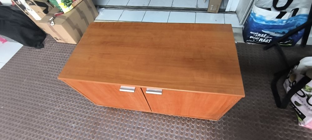 Móvel/ mesa de apoio