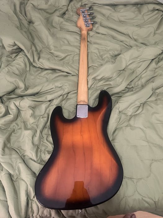 Squier Jazz Bass (by Fender) – Crafted in Korea (1998) - Sunburst