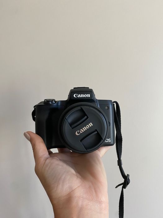 COMO NOVA Canon EOS M50 + EF M 15-45