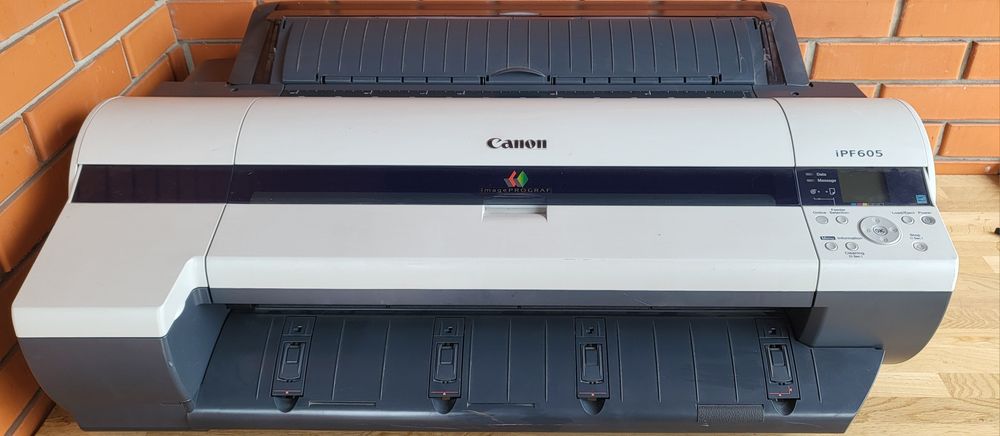 Продається плоттер Canon iPF605