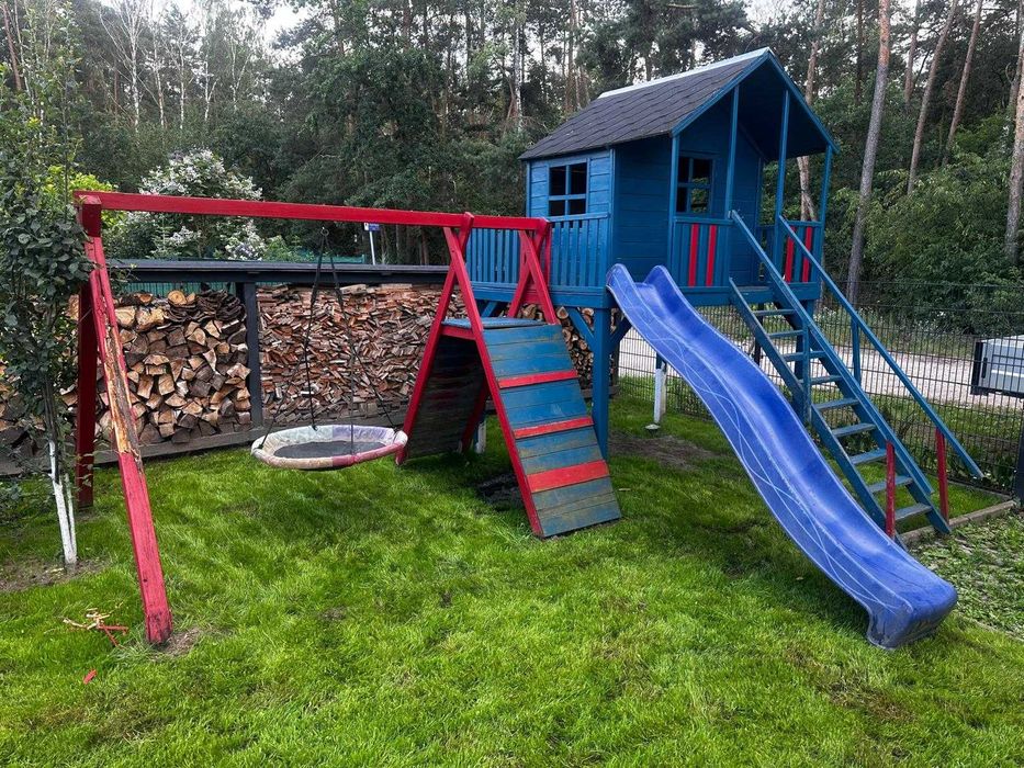 Sprzedam domek ze zjeżdżalnią dla dzieci