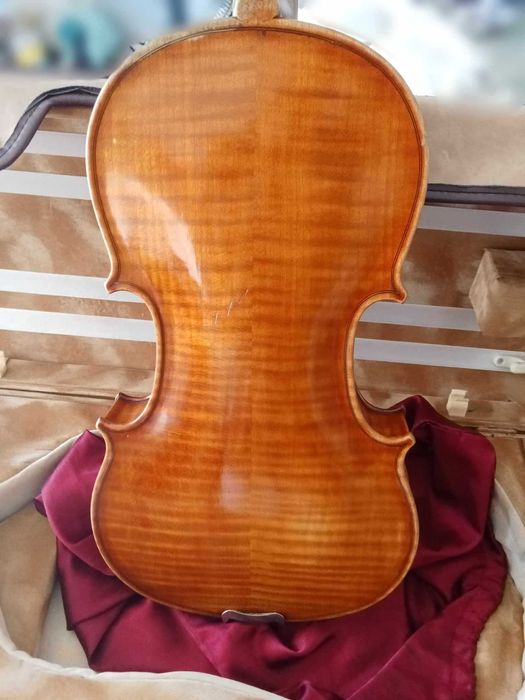 Author's Violin (Stepan Demirjian), Year 199564285004924801122
