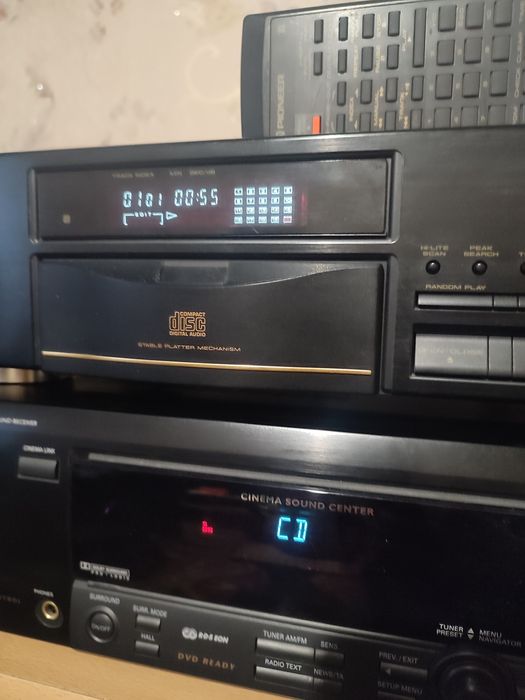 Сиди проигрыватель pioneer PD-S501.