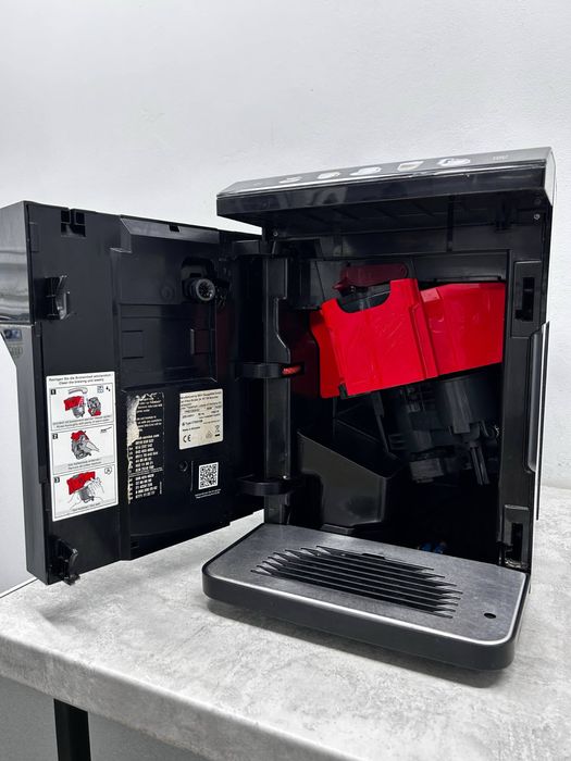 Кавомашина Siemens EQ.500 зернова автомат 1500Вт гарантія з Європи