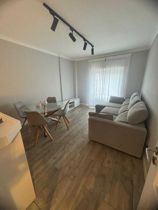 Apartamento T2 em Alfarim – Próximo da Praia do Meco | Estacionamento Privado