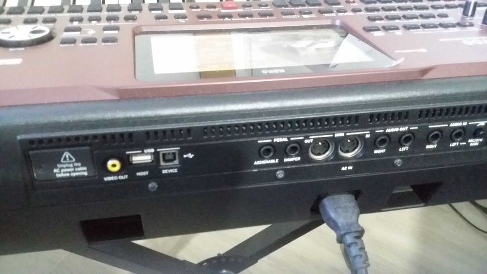 Vendo Orgão electronico Teclado Korg Pa 700 Professional Arranger