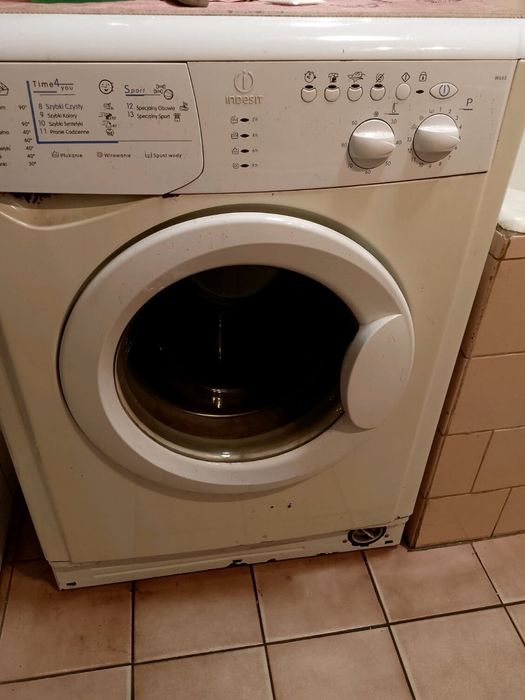 Indesit wil63  uszkodzony sterownik albo programator
