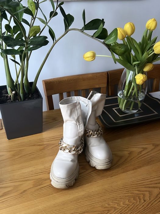 Buty botki kremowe platforma beżowe 38 dla kobiet