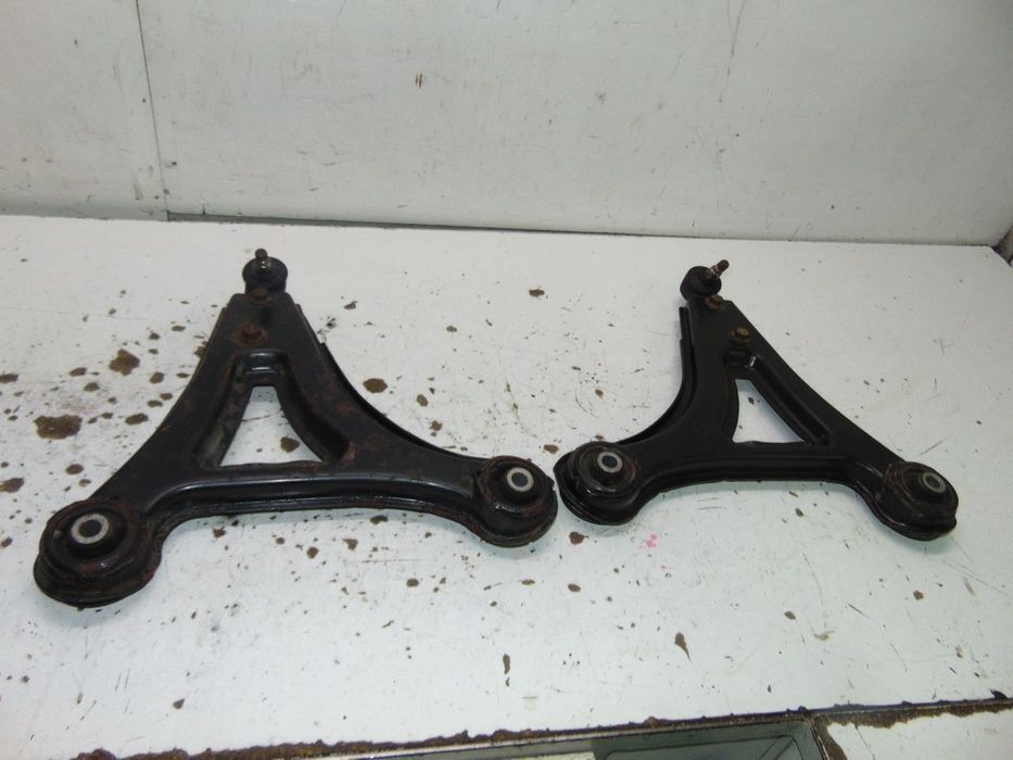 Volvo 480 turbo braços da suspensão