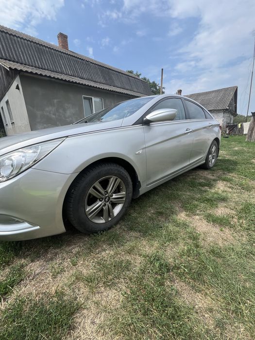 Hyundai sonata y20 2011