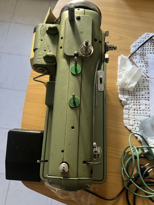 Maquina de costura REFREY TRANSFORMA64284777090689126