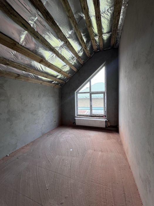 Таунхаус з газовим опаленням на Садовій — готовий до ремонту під себе!